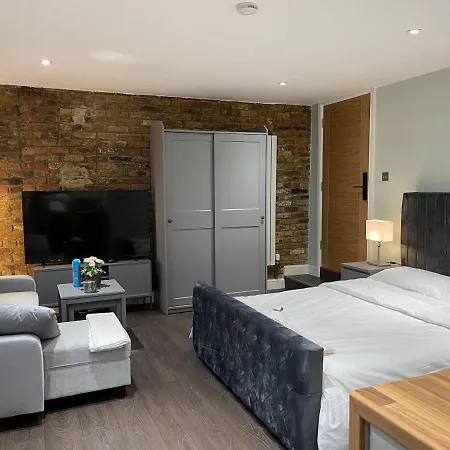 Cosy Studio Flat With Balcony In Heart Of Londres Exterior foto